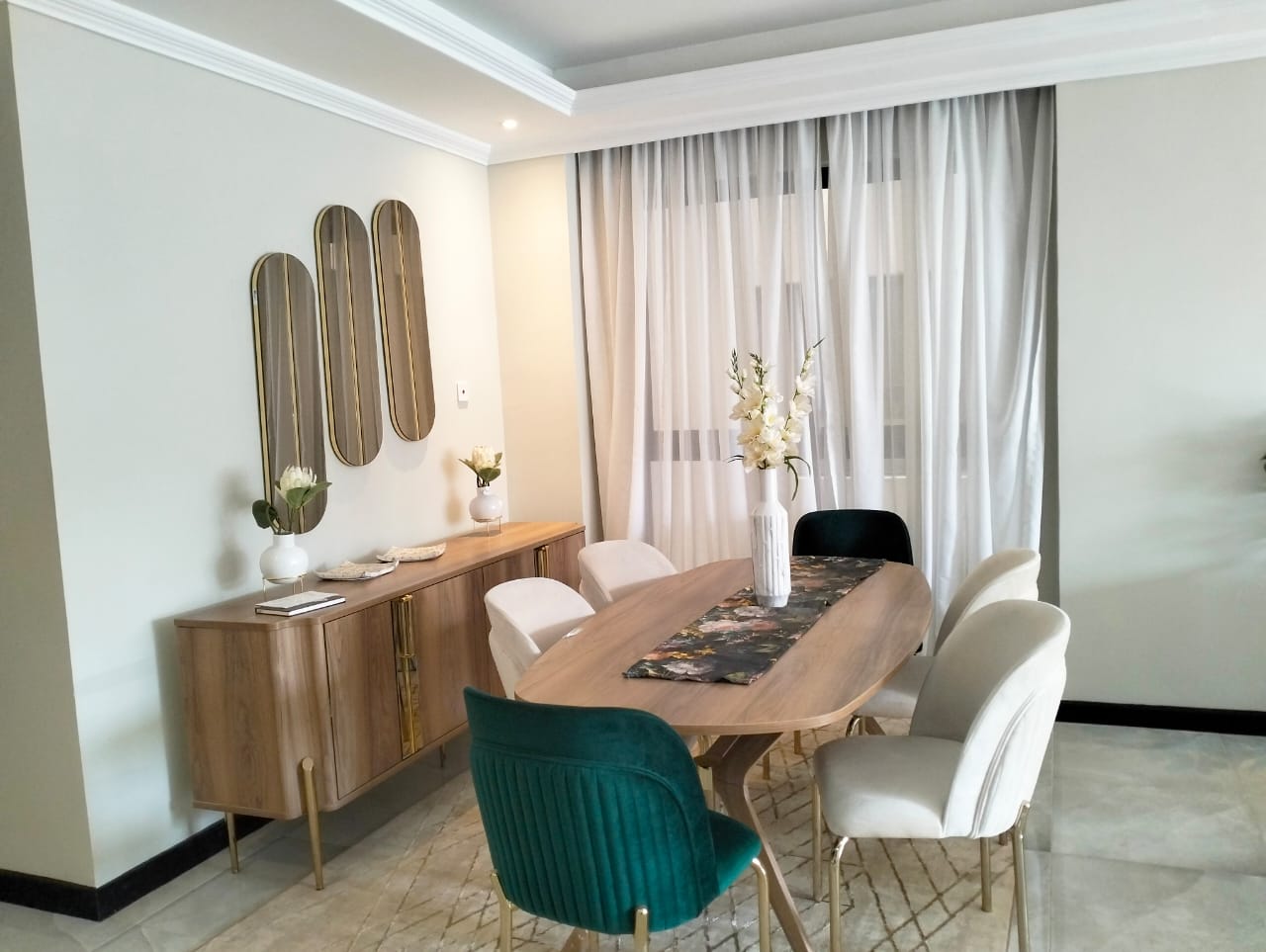 Spacious 3 Bedroom Apartment for Rent with DSQ in Kileleshwa