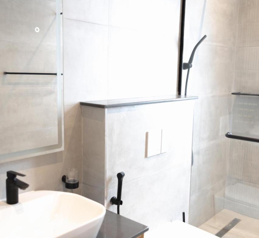 Luxurious 4-Bedroom En-Suite Apartment for Rent on Peponi