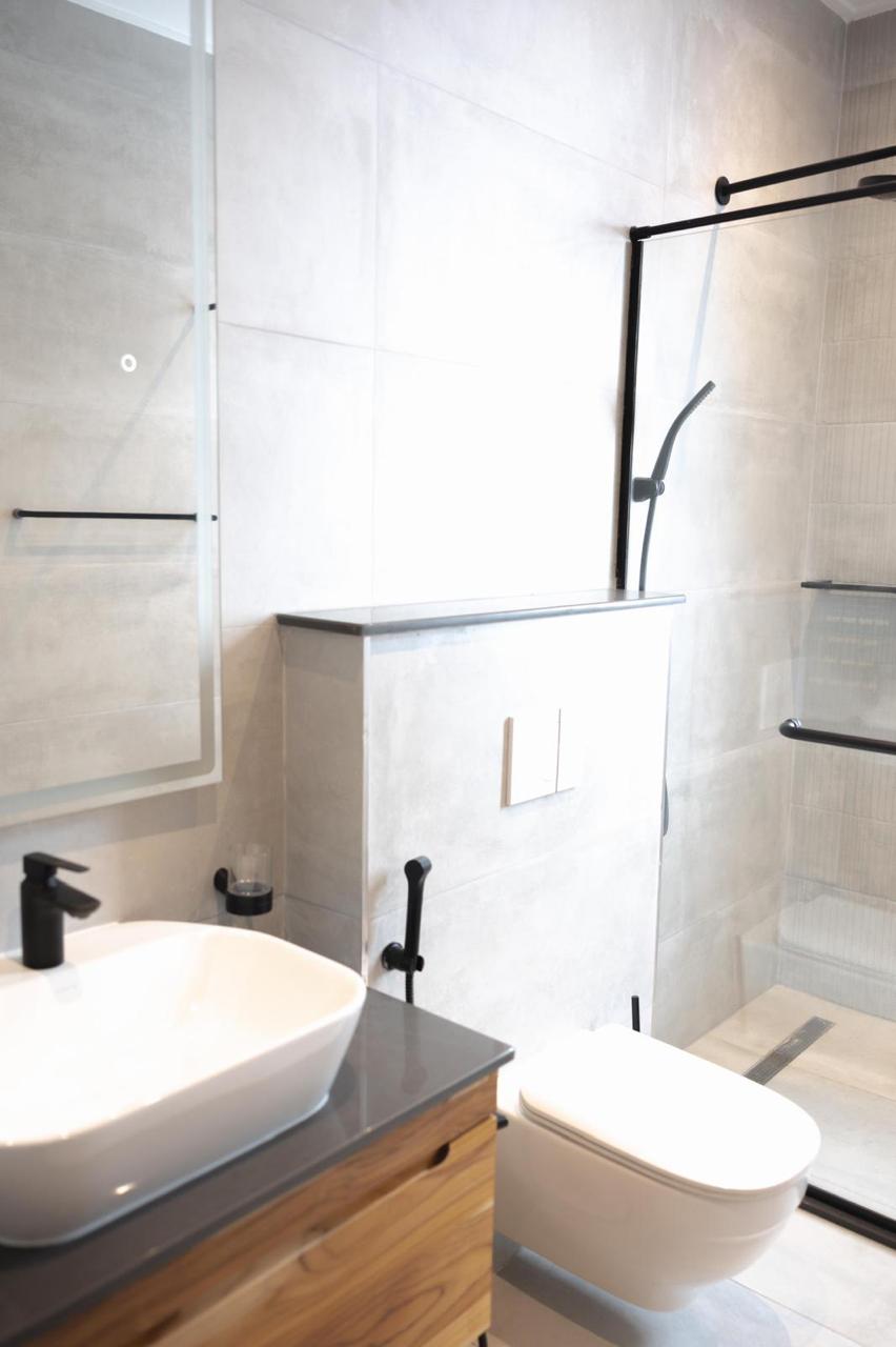 Luxurious 4-Bedroom En-Suite Apartment for Rent on Peponi