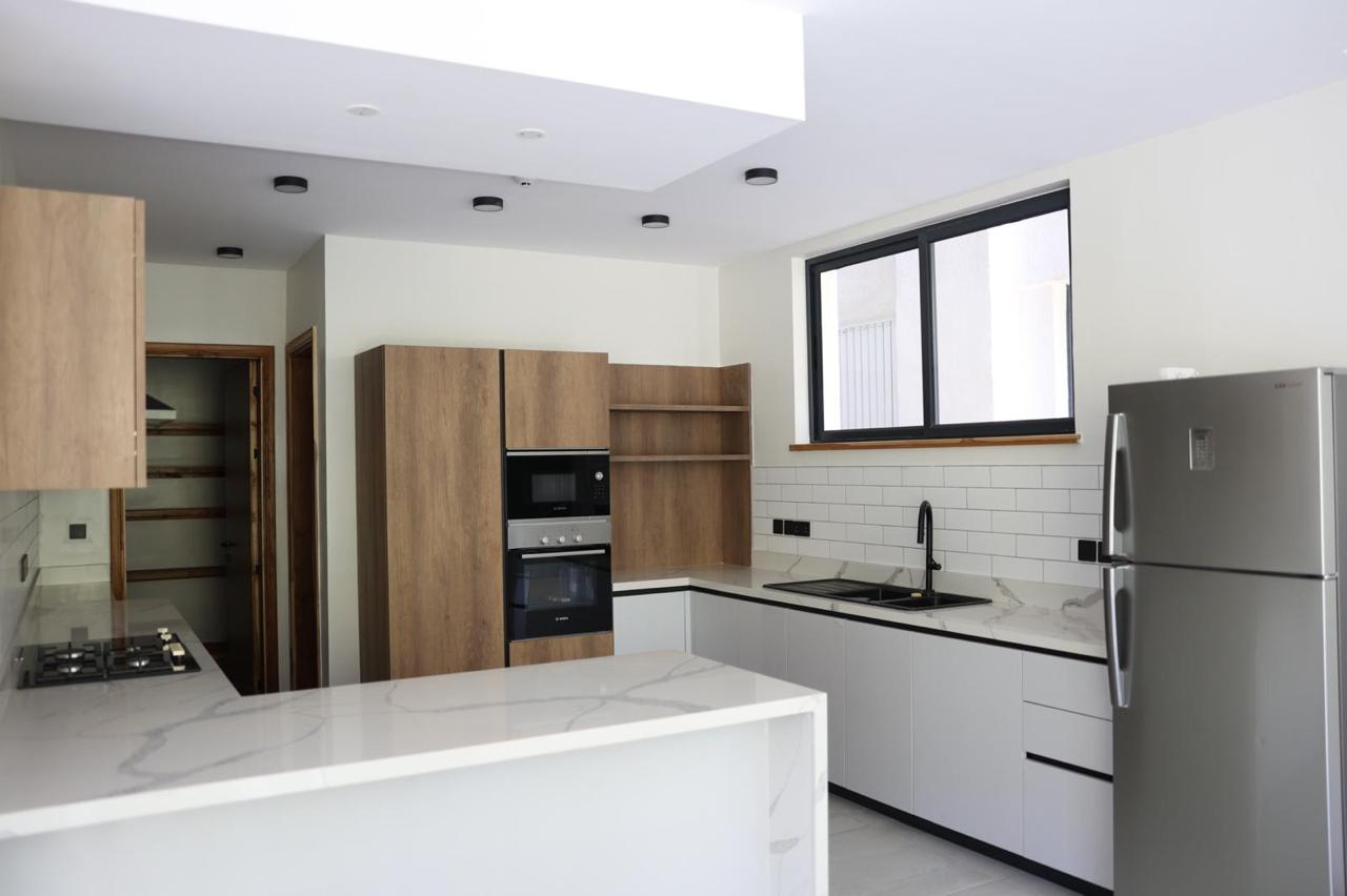 Luxurious 4-Bedroom En-Suite Apartment for Rent on Peponi