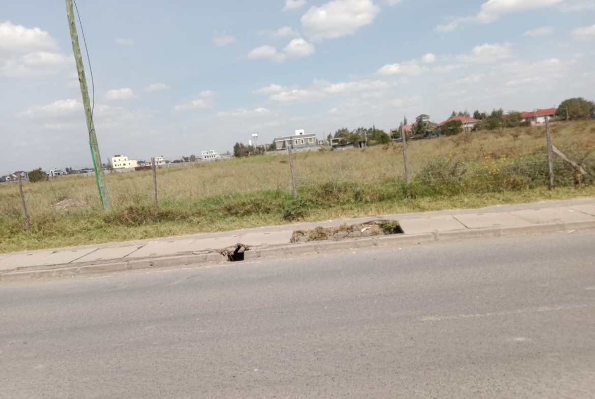 50x100 land for sale in Syokimau, near amenities