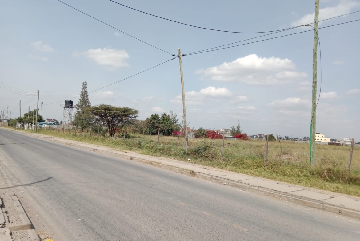 50x100 land for sale in Syokimau, near amenities