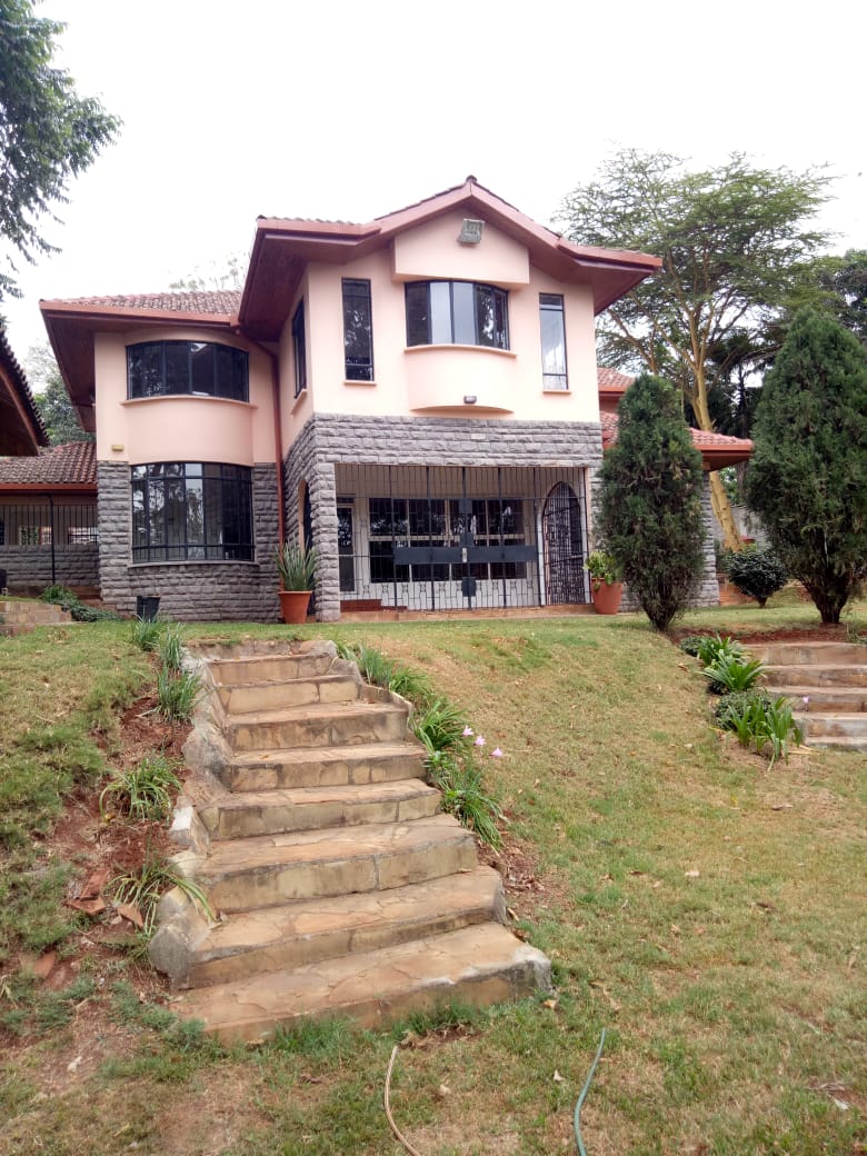 Standalone House for Rent with 4 Bedrooms at Rosslyn