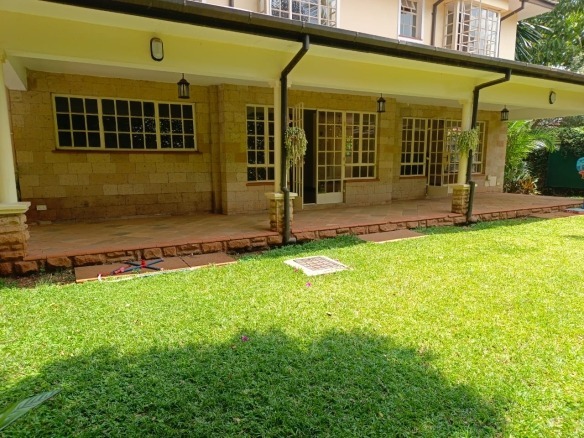 Convenient 5 Bedroom Townhouse for Rent in Lavington