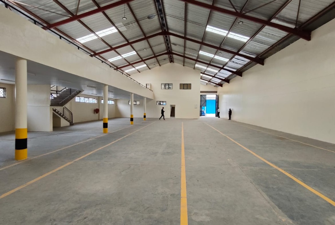 Convenient 10000 ft² Warehouse For Rent in Mombasa Road